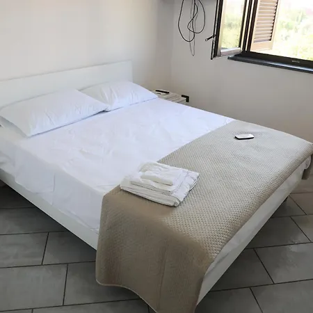 Laguga * Castellammare di Stabia